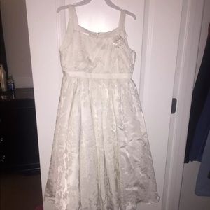 David’s bridal big girl flower girl dress